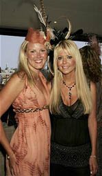 BRISBANE, AUSTRALIA - JANUARY 13: Jessie Singleton (L) and actress Tara Reid attend the Conrad Jupiter's Magic Millions Raceday at the Gold Coast Turf Club on January 13, 2007 in Brisbane, Australia. (Photo by Patrick Riviere/Getty Images)